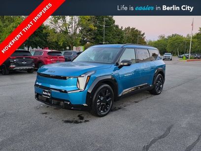 New 2026 Kia EV9 Land w/ Nightfall Edition Package