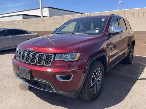 Used 2019 Jeep Grand Cherokee Limited w/ Trailer Tow Group IV image 4