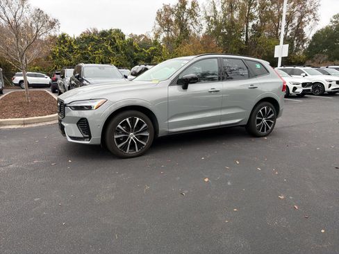 Certified 2025 Volvo XC60 B5 Plus image 54