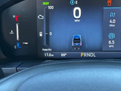 New 2025 Ford Maverick XL image 25