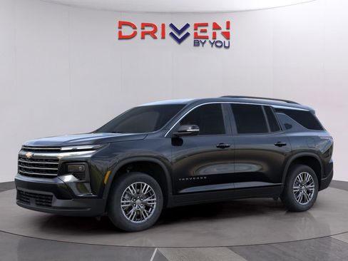 New 2026 Chevrolet Traverse LT w/ LPO, Floor Liner Package image 2