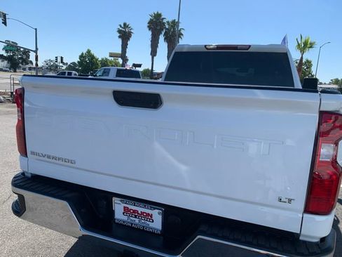 Used 2025 Chevrolet Silverado 2500 LT AWD/4WD image 8