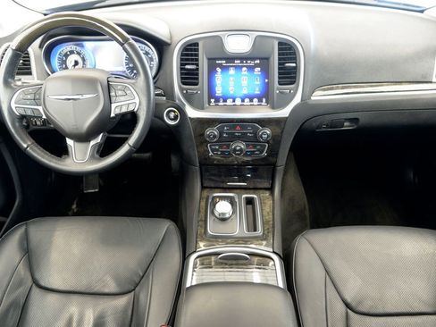 Used 2015 Chrysler 300 C w/ Light Group image 17