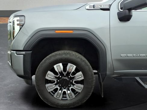 Certified 2024 GMC Sierra 2500 Denali w/ Denali Reserve Package AWD/4WD image 4