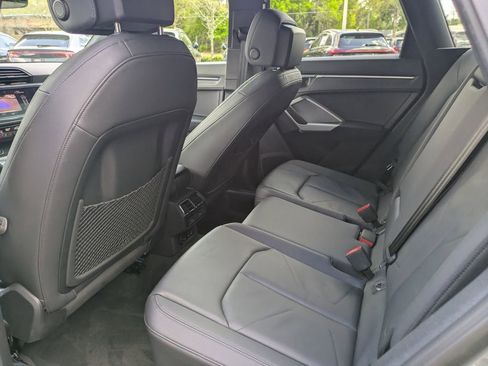 Used 2022 Audi Q3 2.0T Premium w/ Convenience Package AWD/4WD image 8