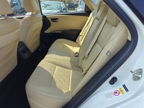 Used 2016 Toyota Avalon Limited FWD image 12