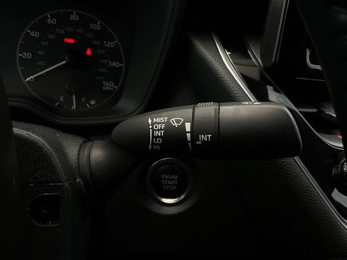 Used 2025 Toyota Corolla SE image 34
