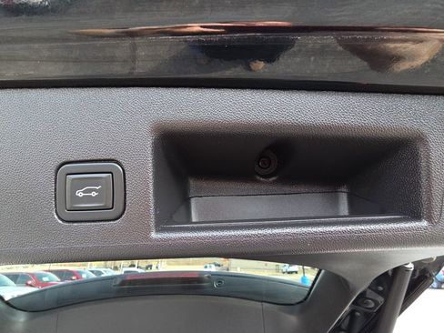 Used 2024 Chevrolet Equinox LT image 33