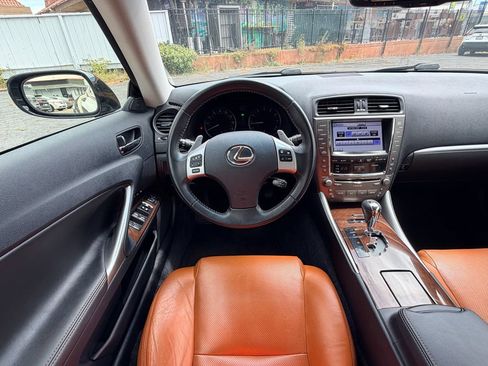 Used 2012 Lexus IS 350C w/ Luxury Pkg RWD image 32