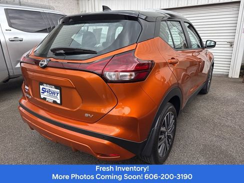 Used 2023 Nissan Kicks SV image 6