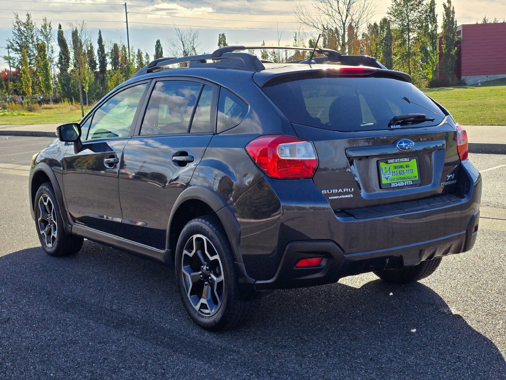Used 2015 Subaru Crosstrek 2.0i Limited w/ Popular Package #1 AWD/4WD image 3