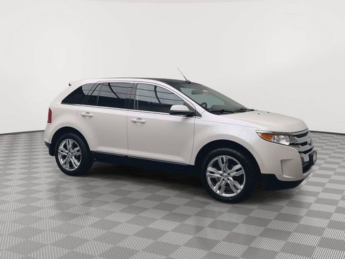 Used 2014 Ford Edge Limited w/ Equipment Group 301A AWD/4WD image 44