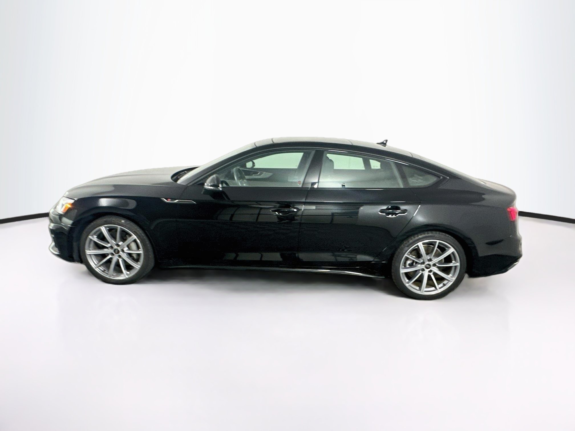 Used 2025 Audi A5 2.0T Premium AWD/4WD image 4