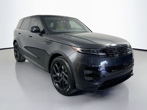 New 2025 Land Rover Range Rover Sport Dynamic SE image 3