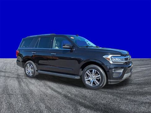 Certified 2024 Ford Expedition Limited RWD image 2