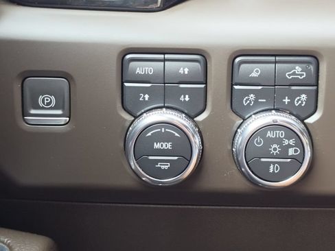 Used 2023 GMC Sierra 1500 Denali AWD/4WD image 16