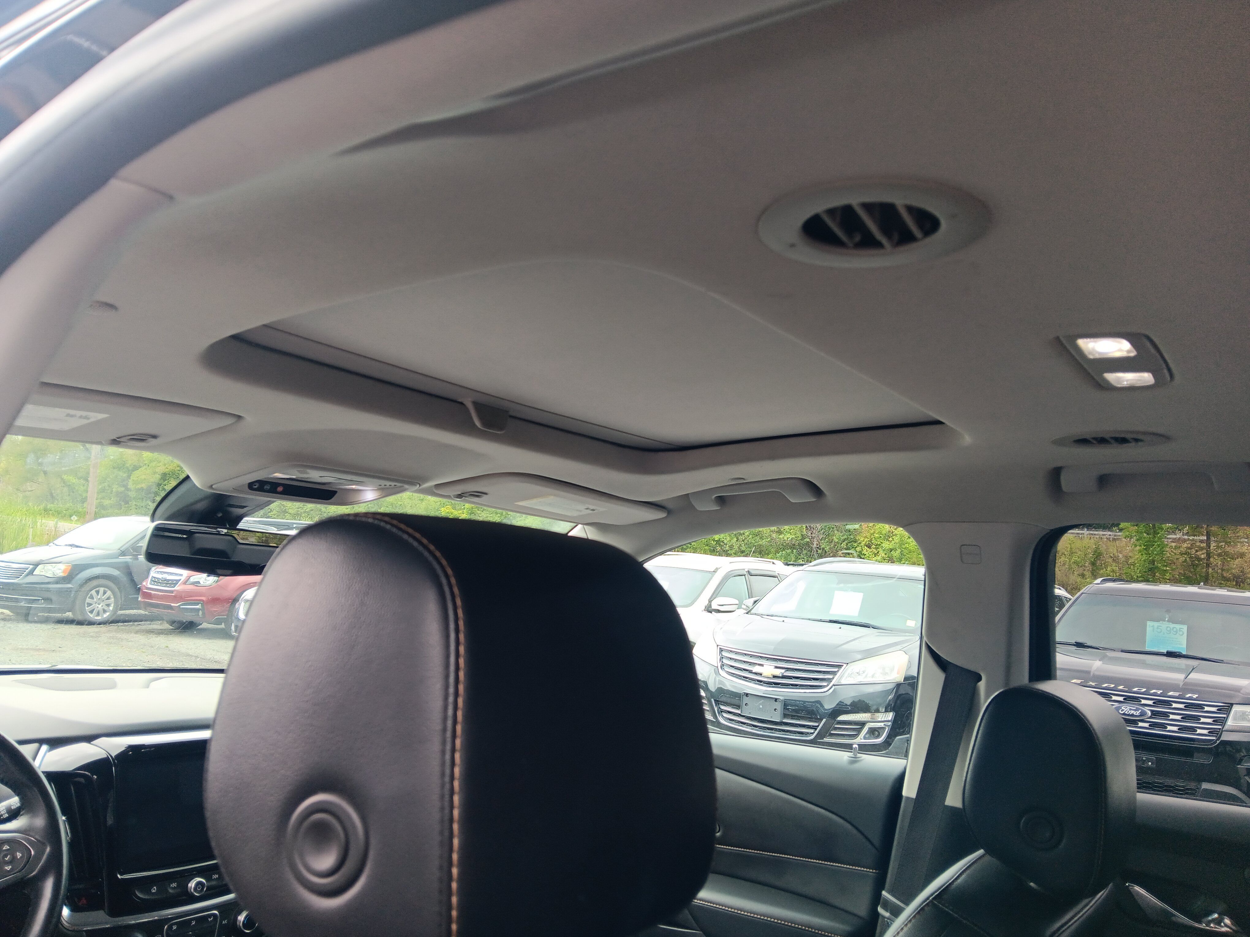 Used 2018 Chevrolet Traverse LT AWD/4WD image 14