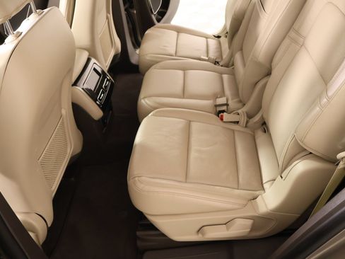 Used 2021 Lincoln Aviator Grand Touring w/ Elements Package Plus AWD/4WD image 12