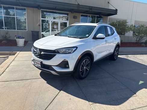 Used 2021 Buick Encore GX Select FWD image 2