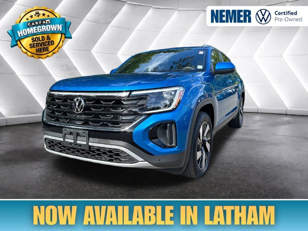 Certified 2024 Volkswagen Atlas Cross Sport SE AWD/4WD image 1