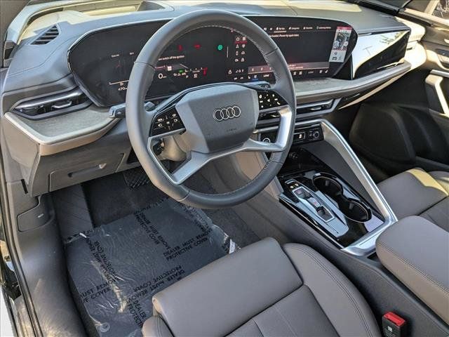 New 2025 Audi Q5 Premium w/ Premium Plus AWD/4WD image 3