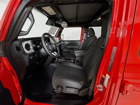 New 2025 Jeep Wrangler Sahara w/ Technology Group image 11