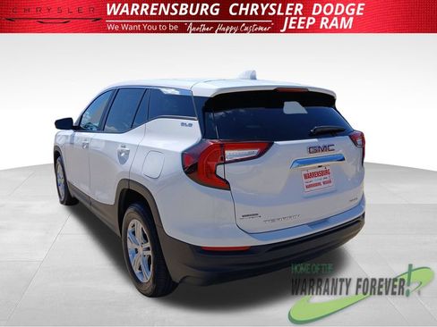 Used 2024 GMC Terrain SLE AWD/4WD image 6
