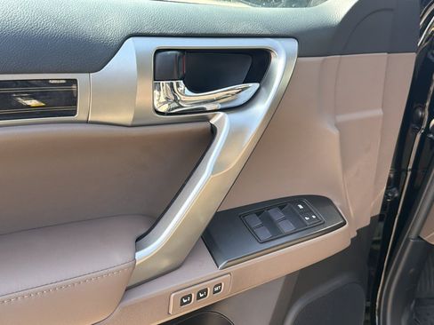 Used 2023 Lexus GX 460 Premium w/ Premium Plus Package AWD/4WD image 10