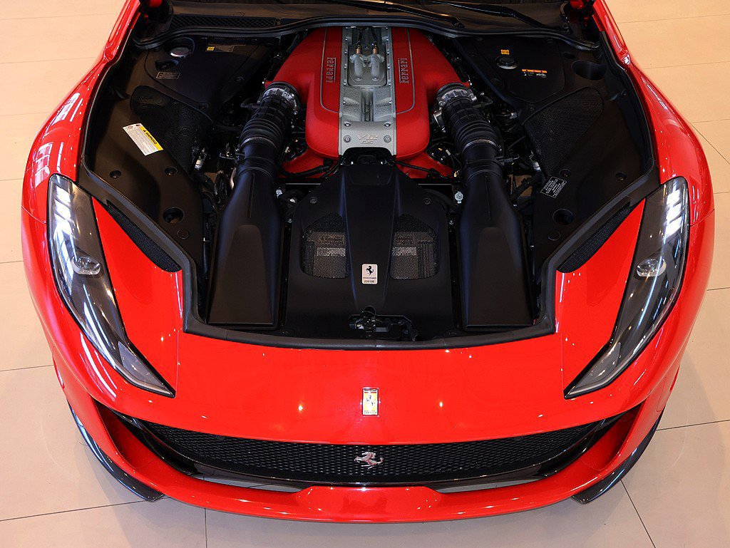 Certified 2018 Ferrari 812 Superfast RWD image 92