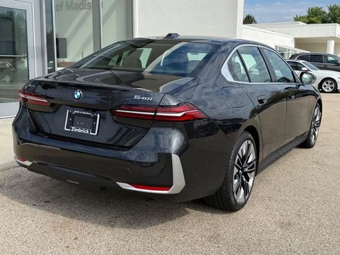 Used 2026 BMW 540i xDrive AWD/4WD image 3