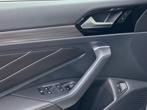 Certified 2023 Volkswagen Jetta SEL FWD image 21