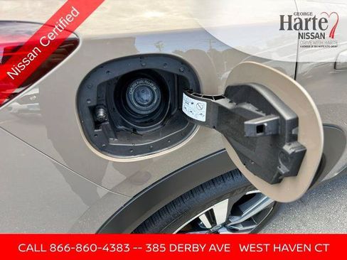 Certified 2025 Nissan Rogue SL w/ SL Premium Package AWD/4WD image 27