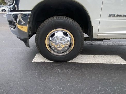 Used 2022 RAM 3500 Tradesman w/ Chrome Appearance Group image 10