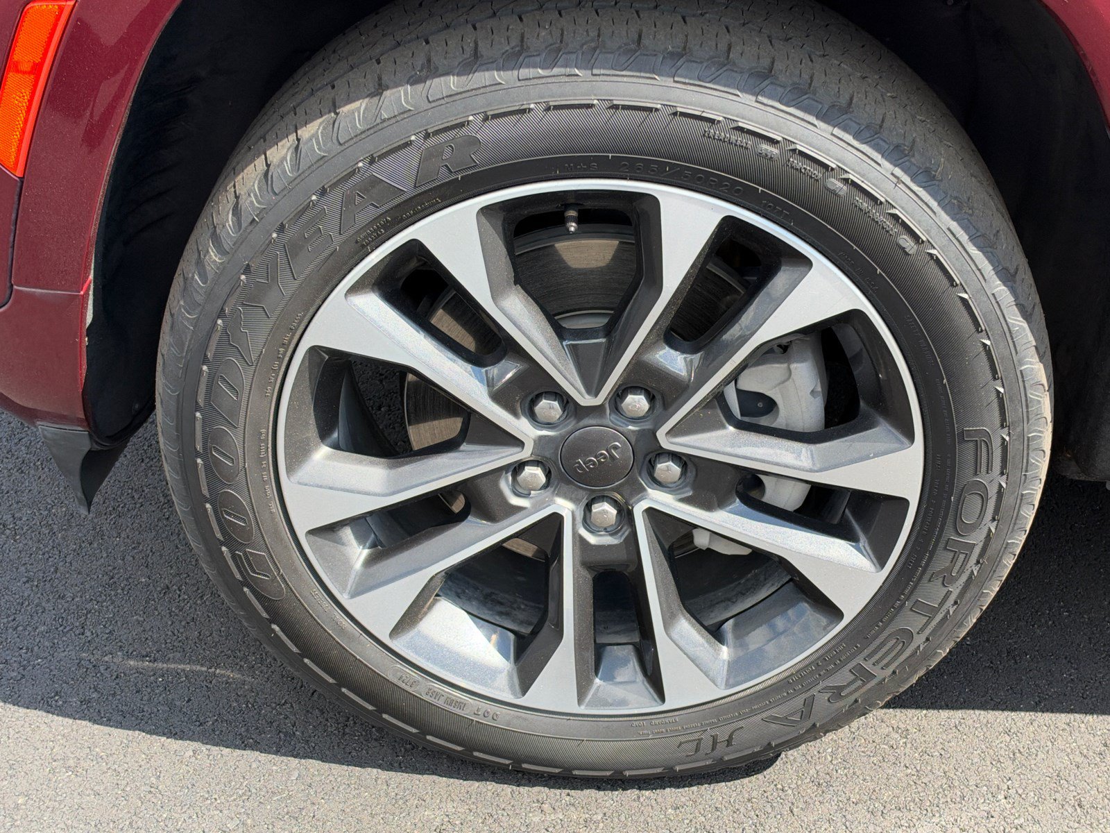 Used 2022 Jeep Grand Cherokee Overland AWD/4WD image 11