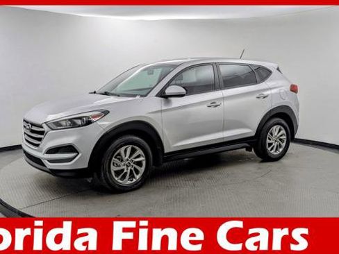 Used 2017 Hyundai Tucson SE image 1