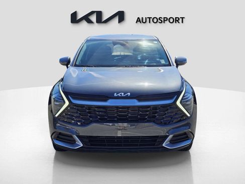 Certified 2024 Kia Sportage EX image 2