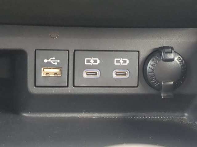 Used 2023 Toyota Highlander XSE FWD image 23