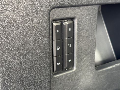 Used 2022 Ford Expedition Max Platinum image 39