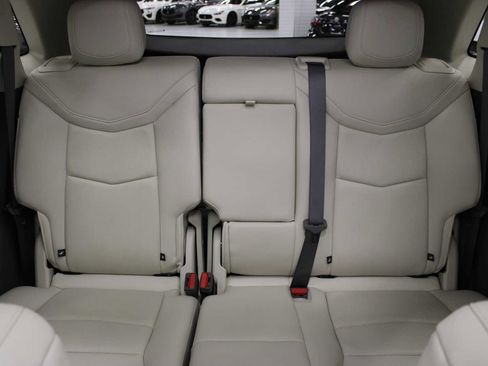 Certified 2022 Cadillac XT5 Premium Luxury image 37