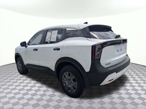 Used 2026 Nissan Kicks S FWD image 5