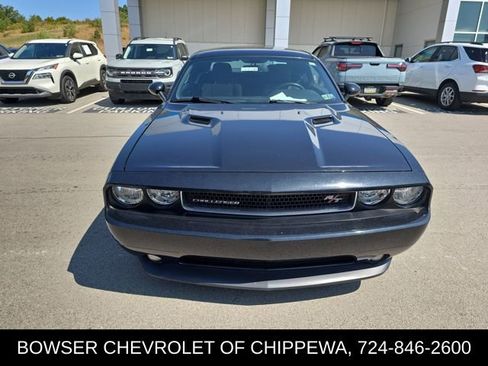 Used 2014 Dodge Challenger R/T w/ Electronics Convenience Group image 8