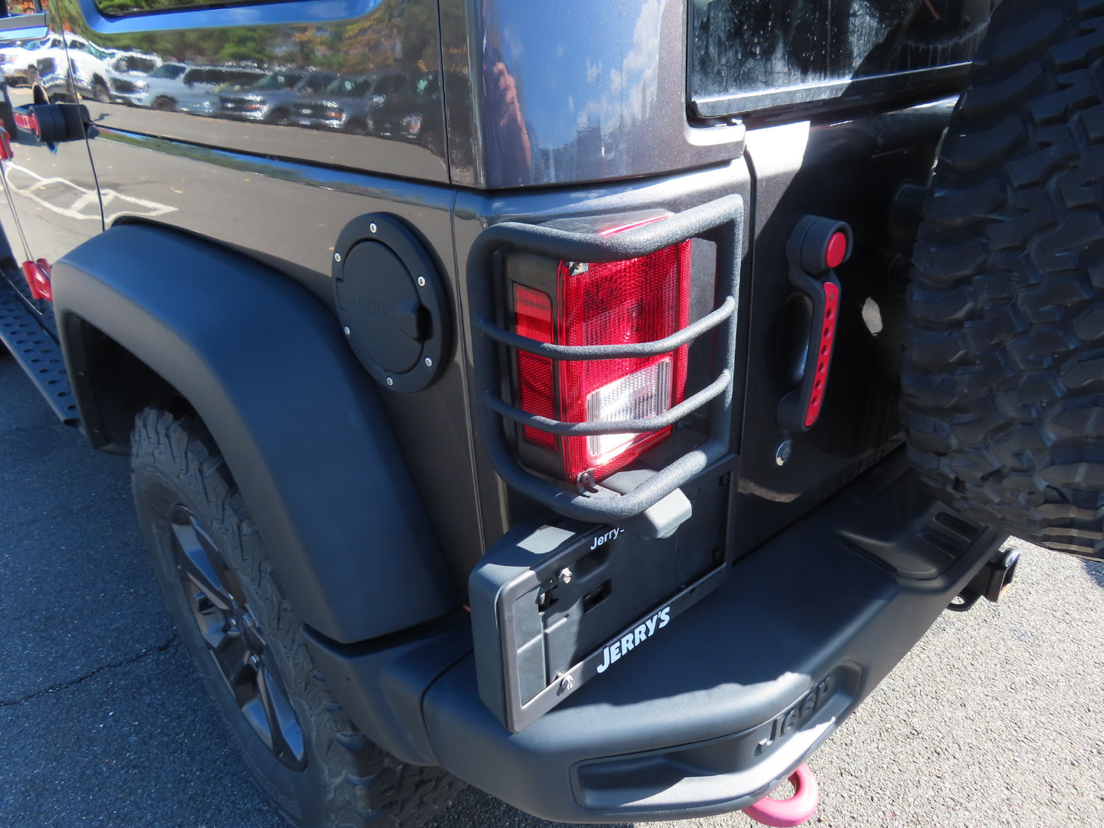 Used 2018 Jeep Wrangler Unlimited Rubicon AWD/4WD image 8