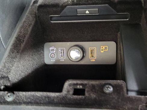 Used 2016 Jaguar F-TYPE R AWD/4WD image 22