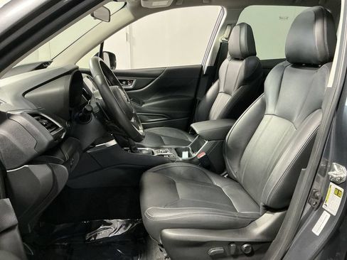 Used 2023 Subaru Forester Touring AWD/4WD image 14