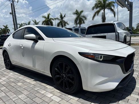 Used 2021 MAZDA MAZDA3 s FWD image 1