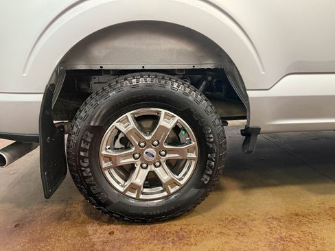 Used 2023 Ford F150 Lariat w/ FX4 Off-Road Package image 91