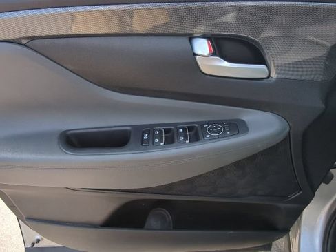 Used 2022 Hyundai Santa Fe SEL w/ Convenience Package FWD image 12