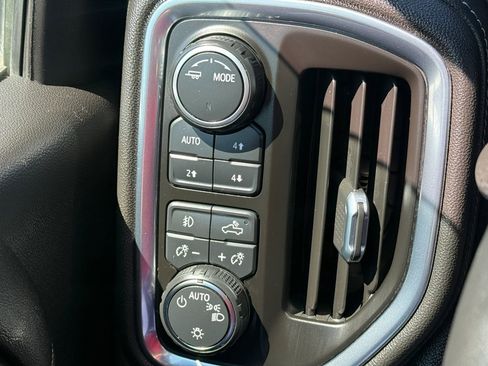 Used 2021 Chevrolet Silverado 1500 LT Trail Boss w/ Bed Protection Package image 19