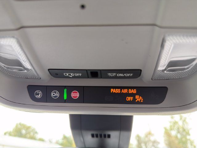 Used 2020 Chevrolet Equinox LT w/ Driver Convenience Package FWD image 32