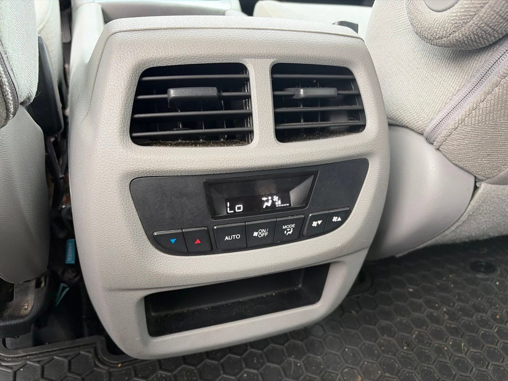 Used 2016 Honda Pilot EX image 24